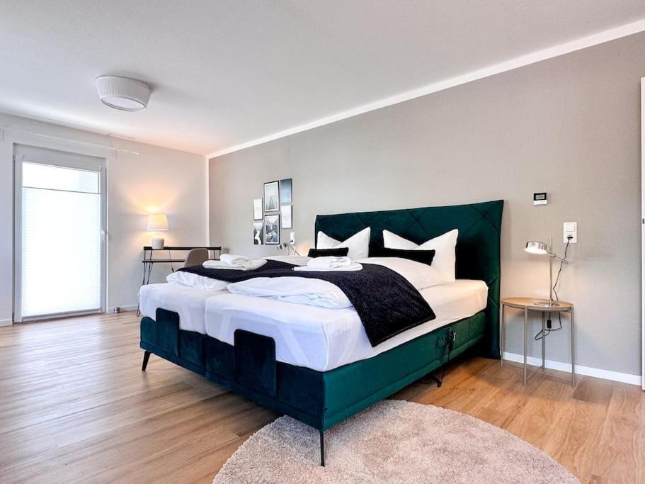 Apartment Appartio: Geraeumige, Moderne Fuer Gruppen/familien Stuttgart